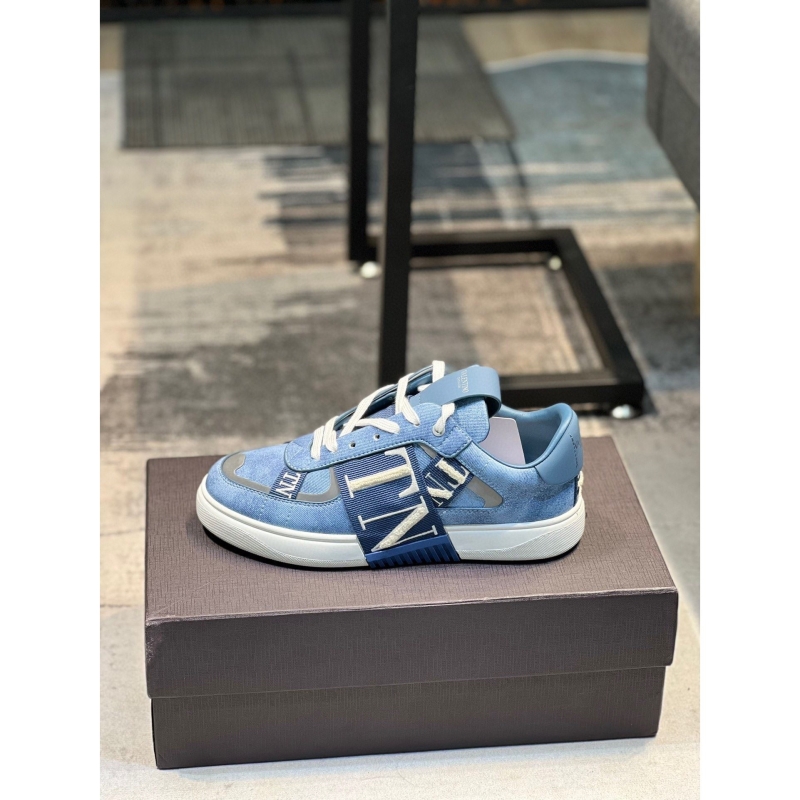 Valentino Sneakers